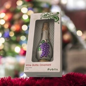 Wine bottle ornament lone glass 4 inches new great for your tree🎄🎄